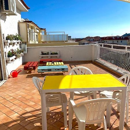 Scauri Attico Panoramico Apartment มินตูร์โน ภายนอก รูปภาพ